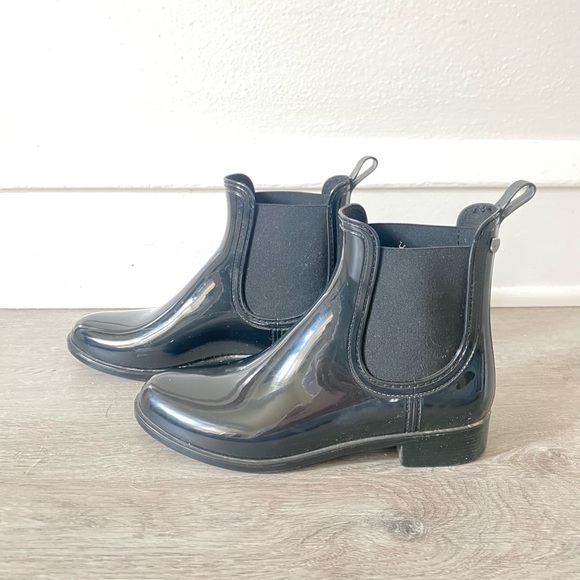 Aldo Womens Rain Boots,Ankle Height, Size 8.5, Lightly Worn, Perfect for Spring - Picture 2 of 7